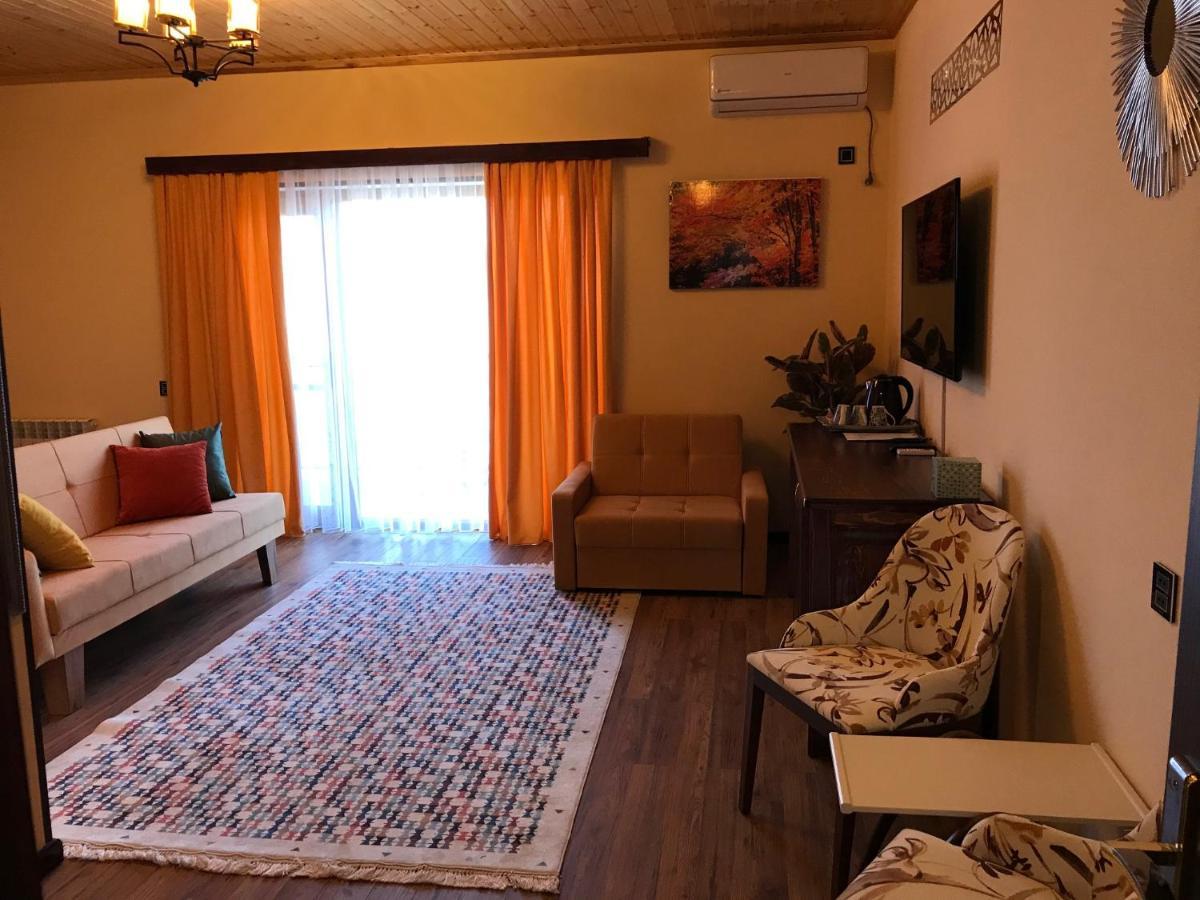 Ohio Inn & Cafe Ivanovka Екстер'єр фото